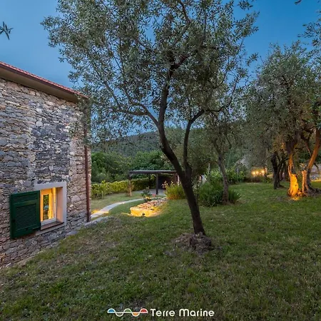 Villa Ca Damare, Terremarine Le Grazie (Liguria)