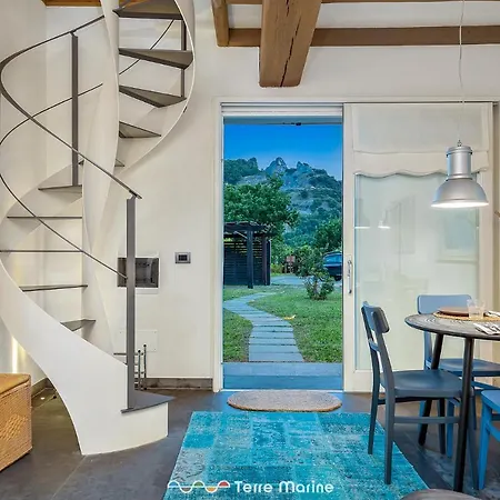 Vila Ca Damare, Terremarine *