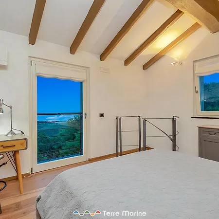 Ca Damare, Terremarine * Le Grazie (Liguria)