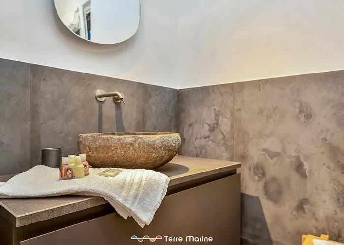 Ca Damare, Terremarine 레 그라치에